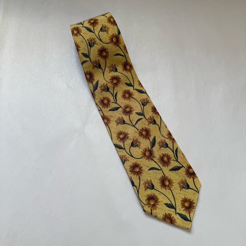Ermenegildo Zegna Yellow Silk Sunflower Floral Tie Made‎ in Italy